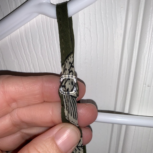 a.n.a a new approach ladies small speghetti strap blouse olive green floral - Picture 8 of 9